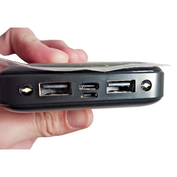 Rosewill White 10000mAh 2 USB Power Bank RBPB-20006 Charge Phone - Picture 3 of 3